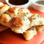 Irresistible Crockpot Garlic Parmesan Pull-Apart Bread Recipe