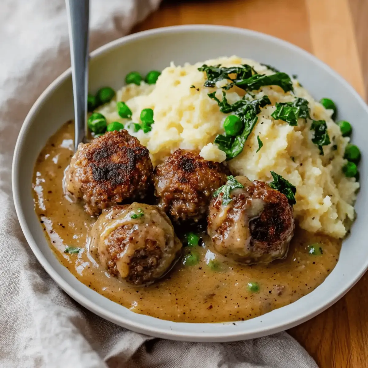 Delicious Meatballs and Gravy Recipe with Creamy Mashed Potatoes